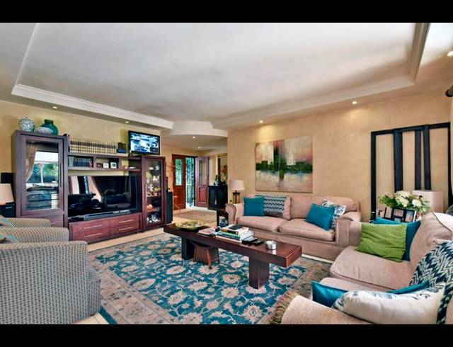 4 BEDROOM HOUSE FOR SALE IN GLENVISTA